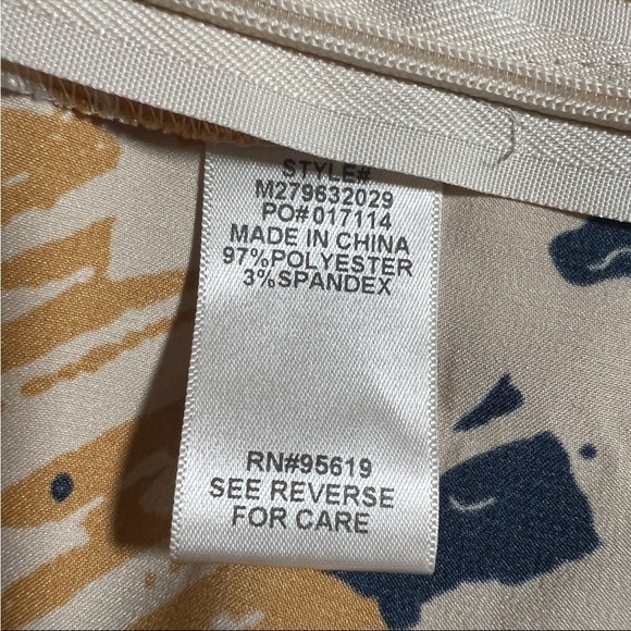 JohnPaulRichard Satin A Line Tulip Skirt in Green, Gold and Navy Pattern Size XL - Picture 9 of 9